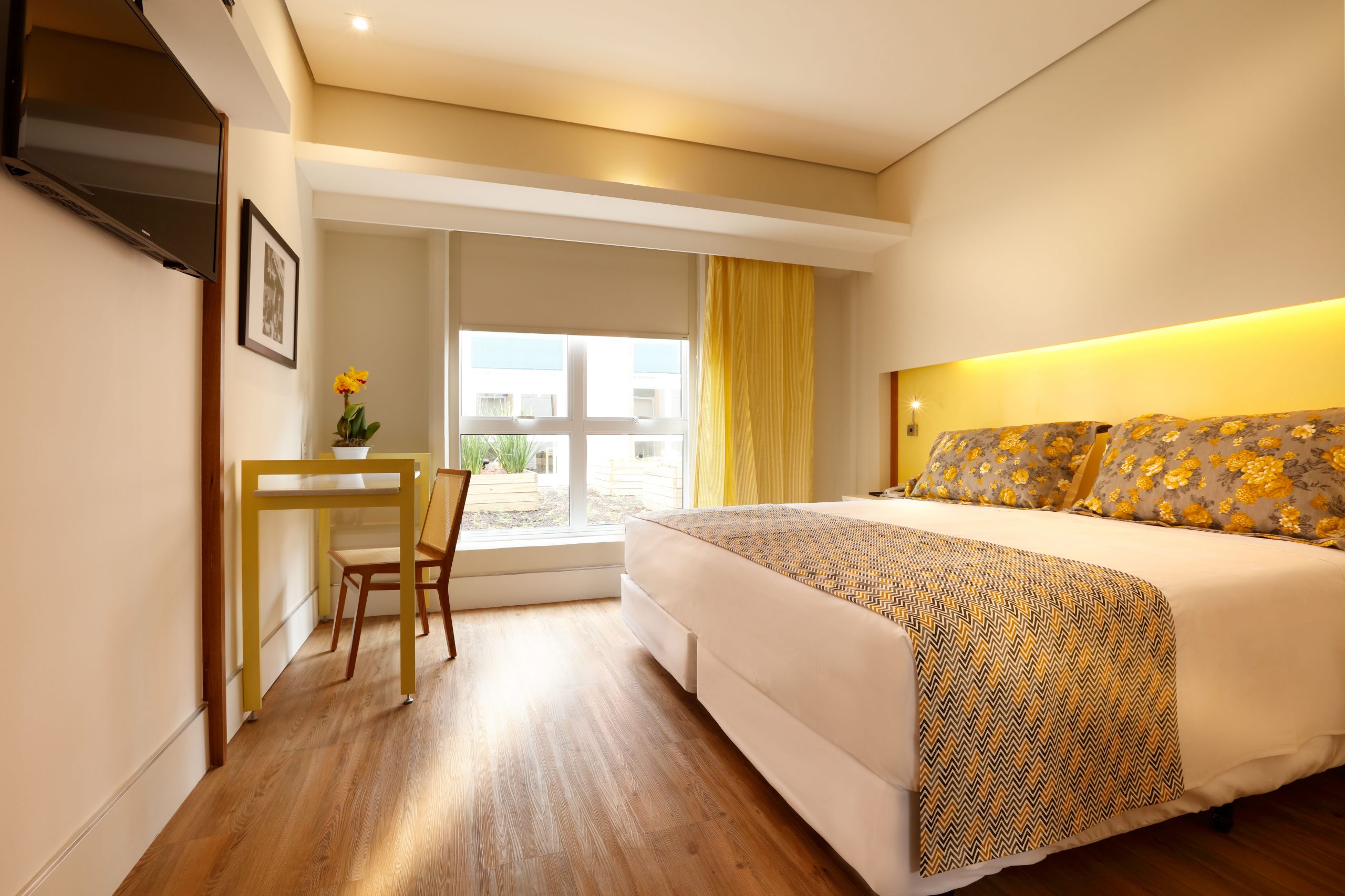 quarto hotel vitoria express dom pedro