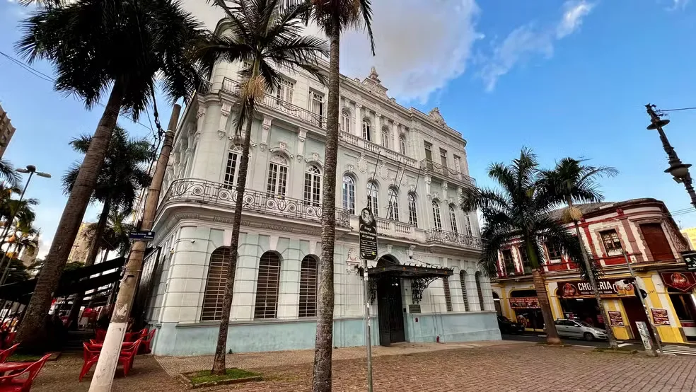 Fachada do Jockey Club Campinas
